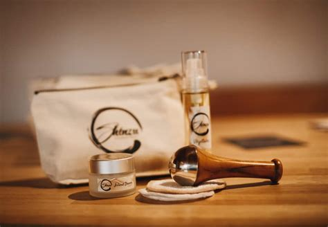 Outil Kansa et produits du soin Shinzu visage
